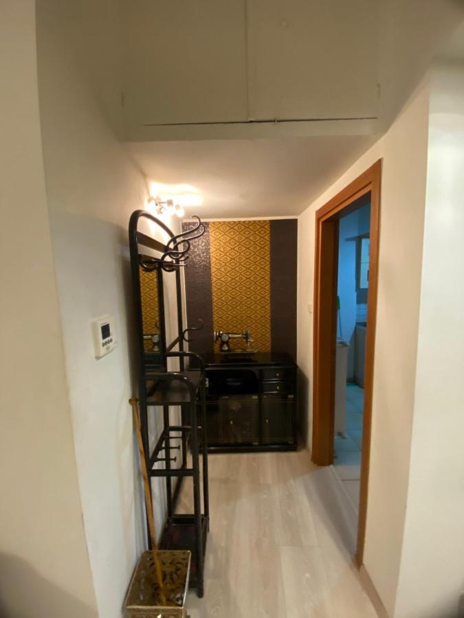 Apartment Spuare