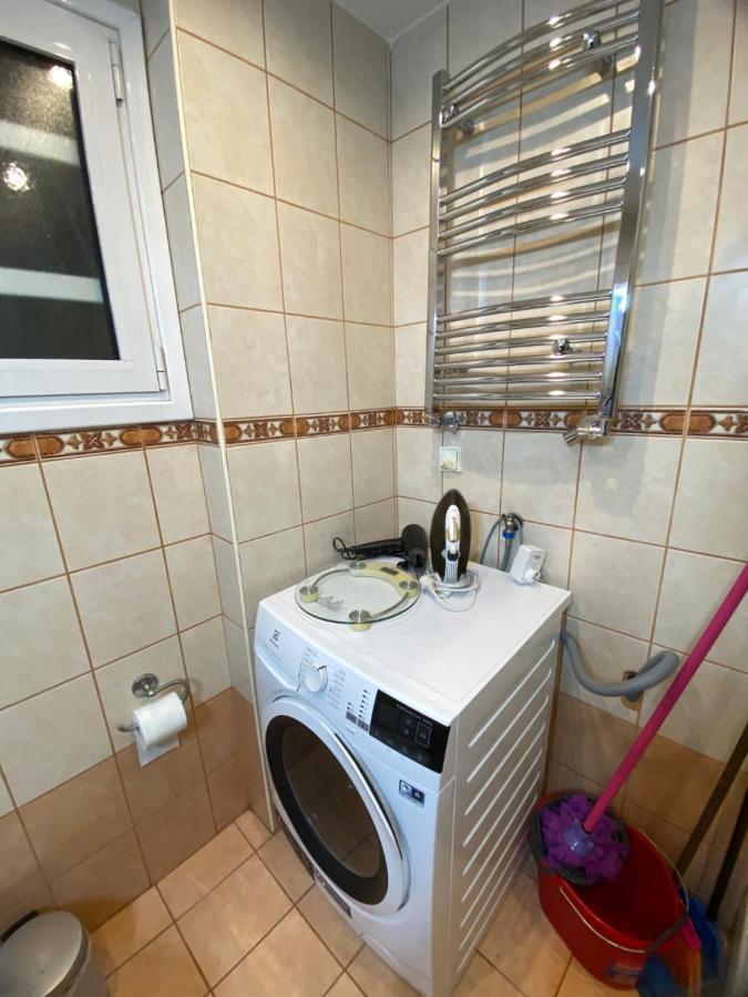 Apartment Spuare